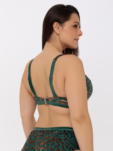 L2507-YP-682_04_Full Body