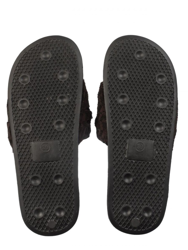 SA26-05-2611_04_Full Body