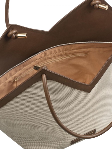 BA26-16_03_Catalogue