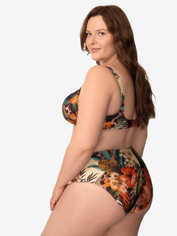 L2606-YP-652_04_Full Body