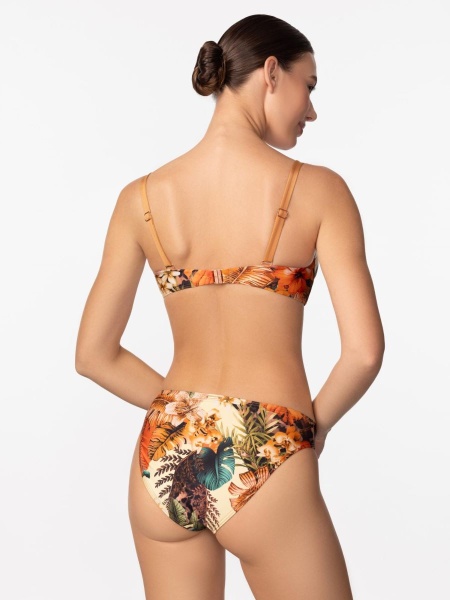 L2606-Y-882_04_Full Body