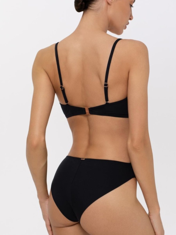 L2328-Y-862-N_04_Full Body